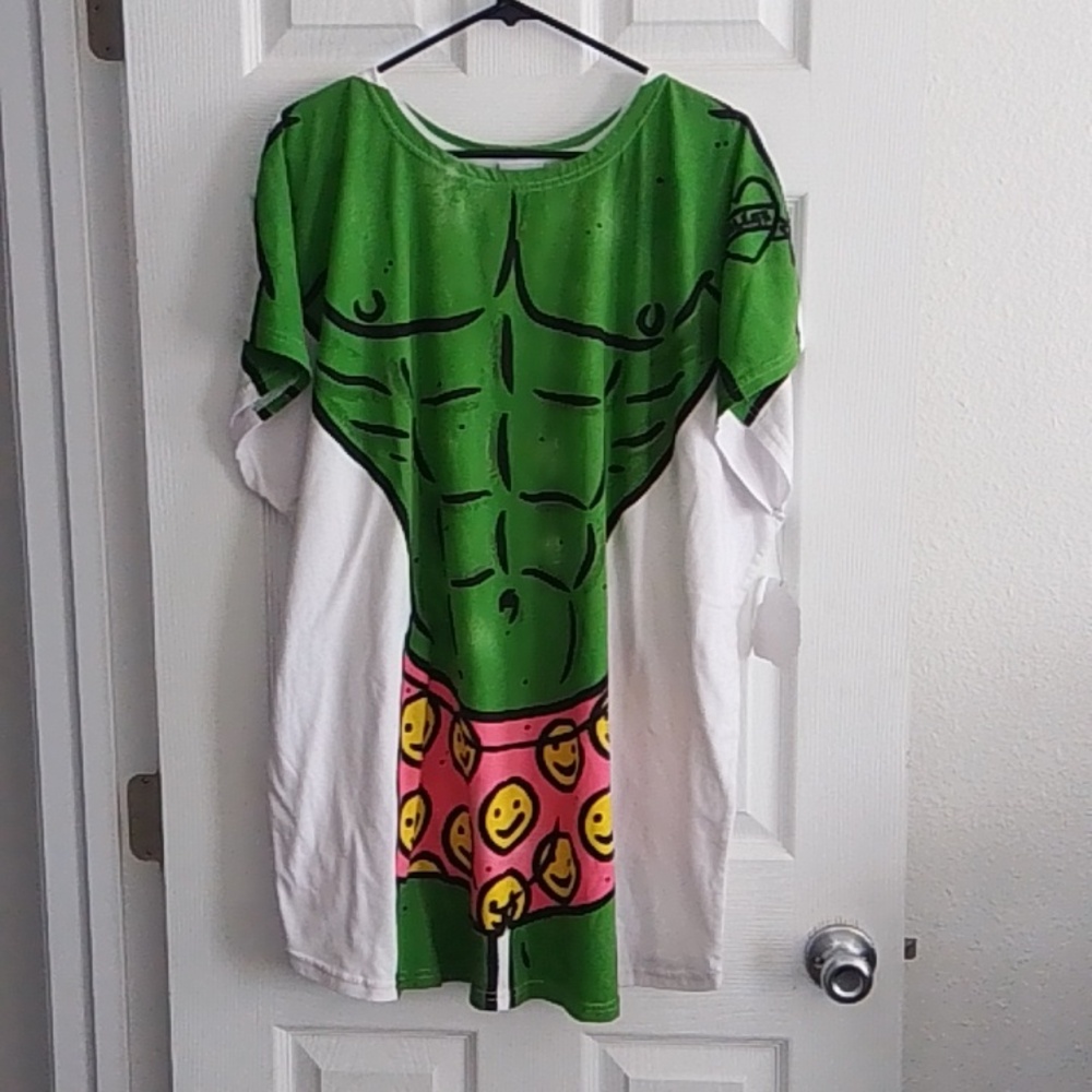 Zumiez White Graphic Cover-Up
